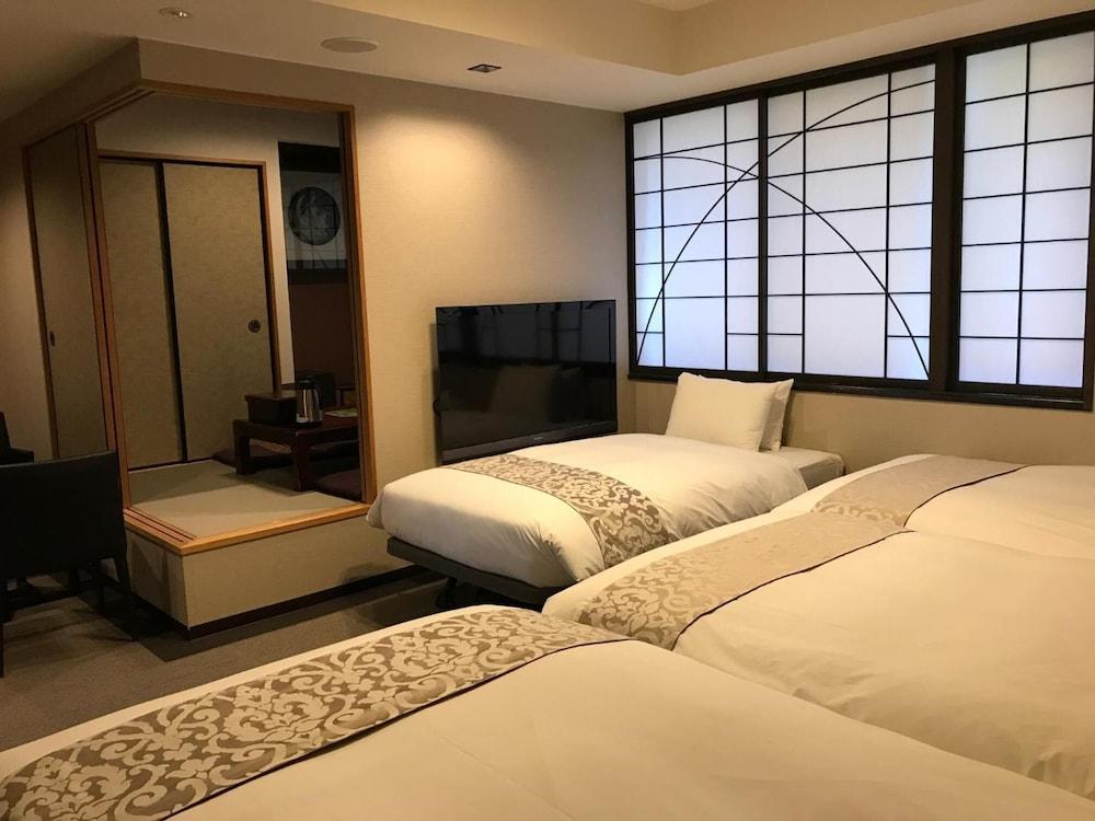 Kikunoya Hotel Hatsukaichi Exterior foto