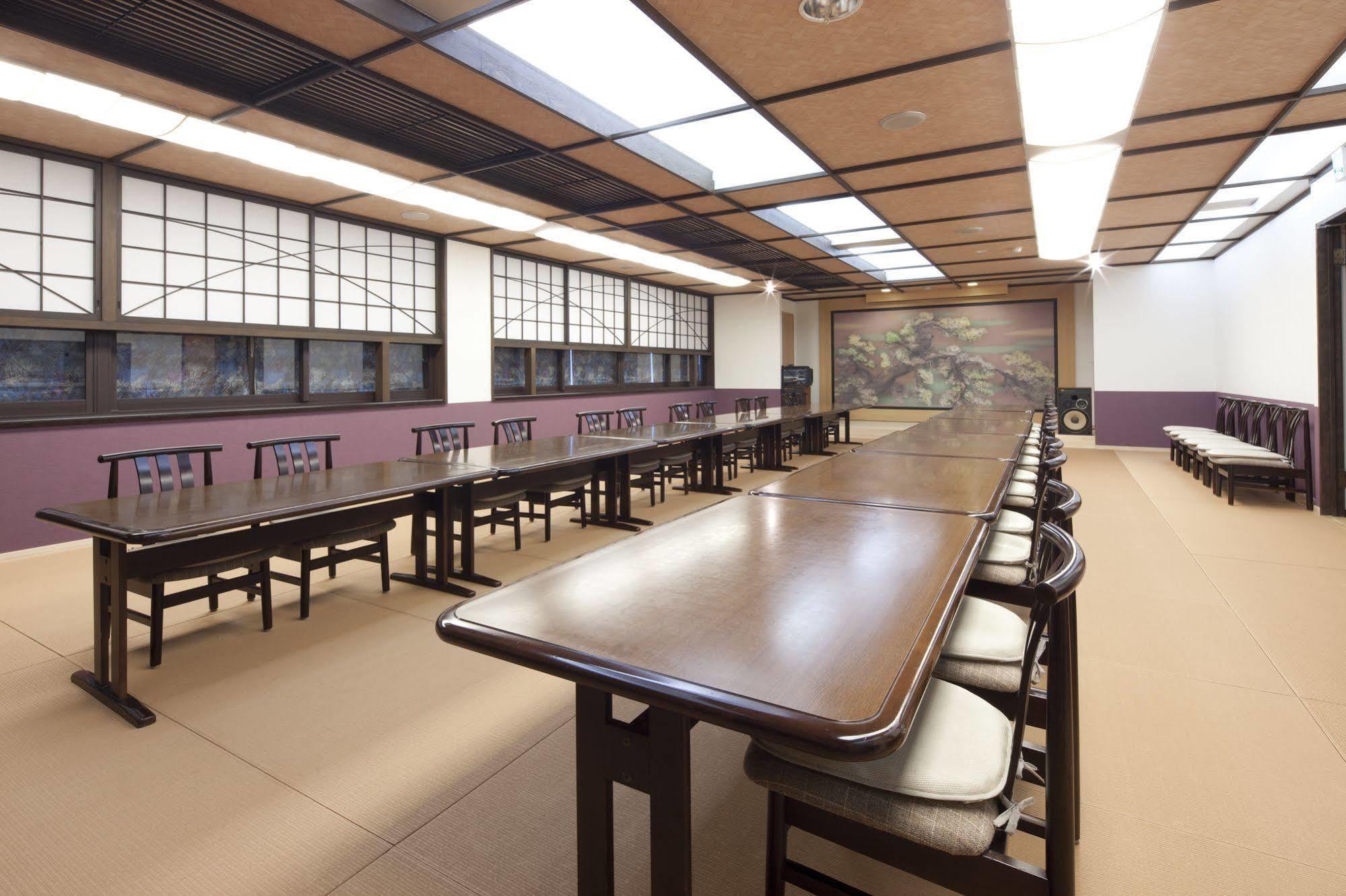 Kikunoya Hotel Hatsukaichi Exterior foto